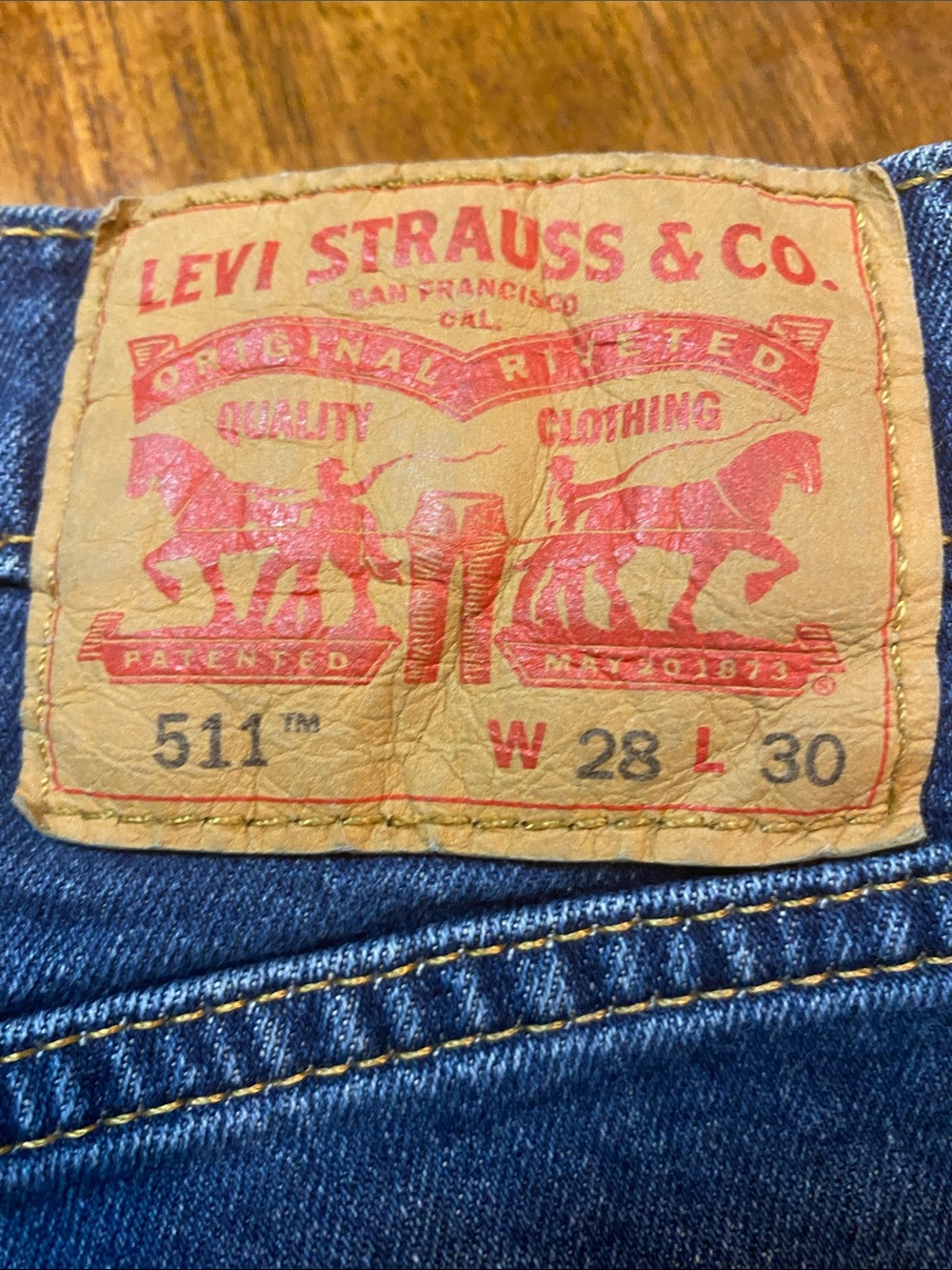 Levi's Jeans 511 Straight Leg in Dark Blue - Picture 2 of 7